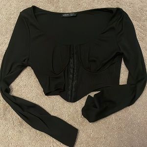 Black long sleeve crop top